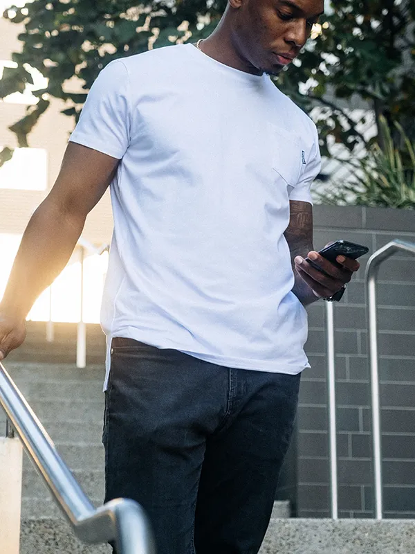 021 ESSENTIAL POCKET T-SHIRT - WHITE
