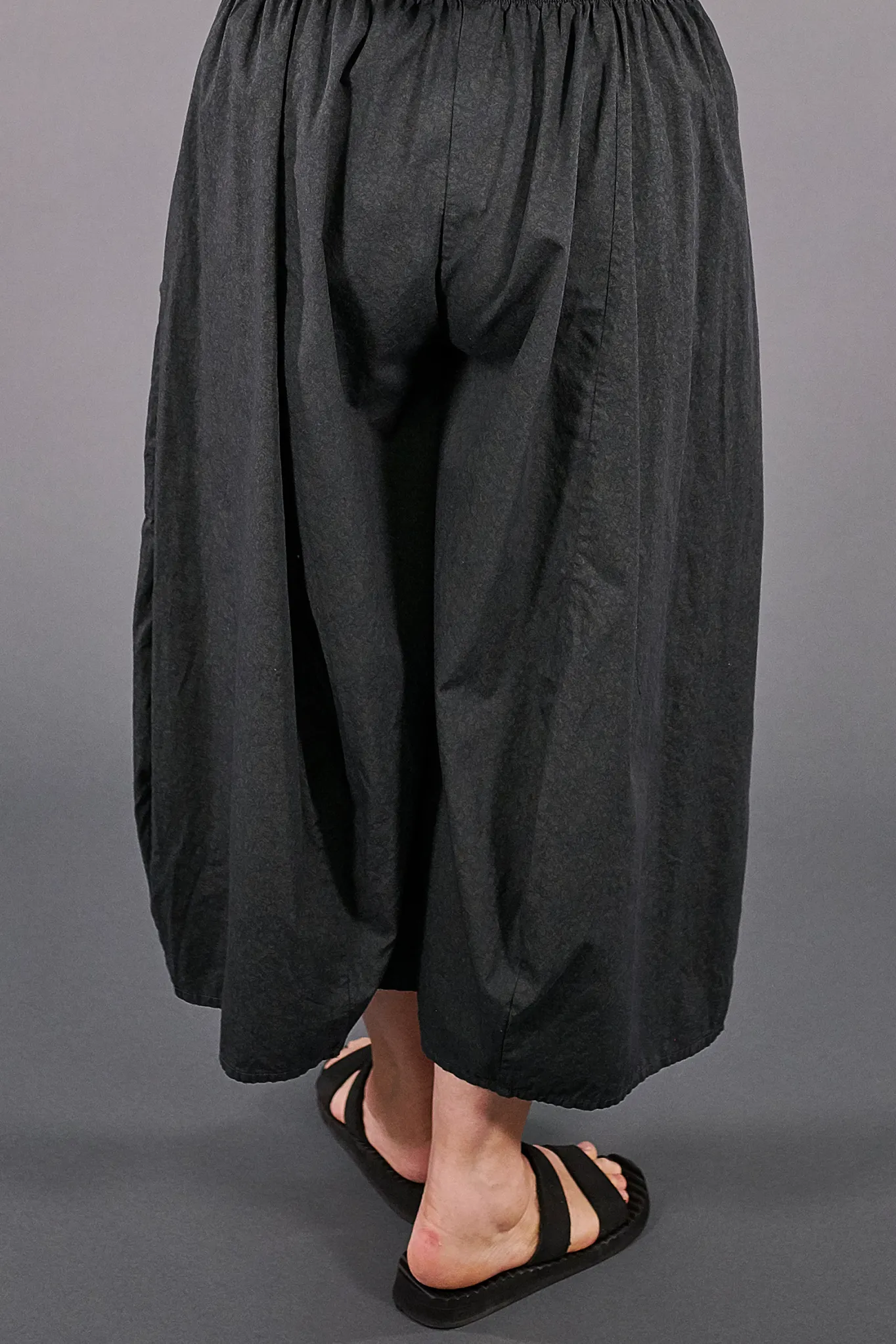 3258 Colorist Chopped Pant Smokey Black-U
