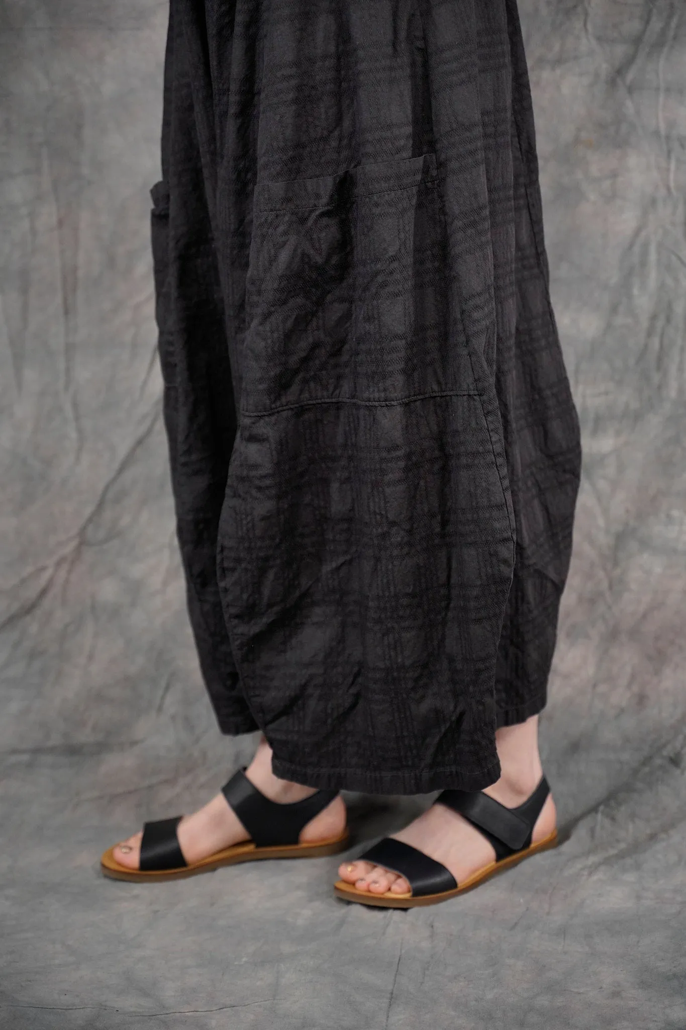 3258  Colorist Crop Pant Black Check