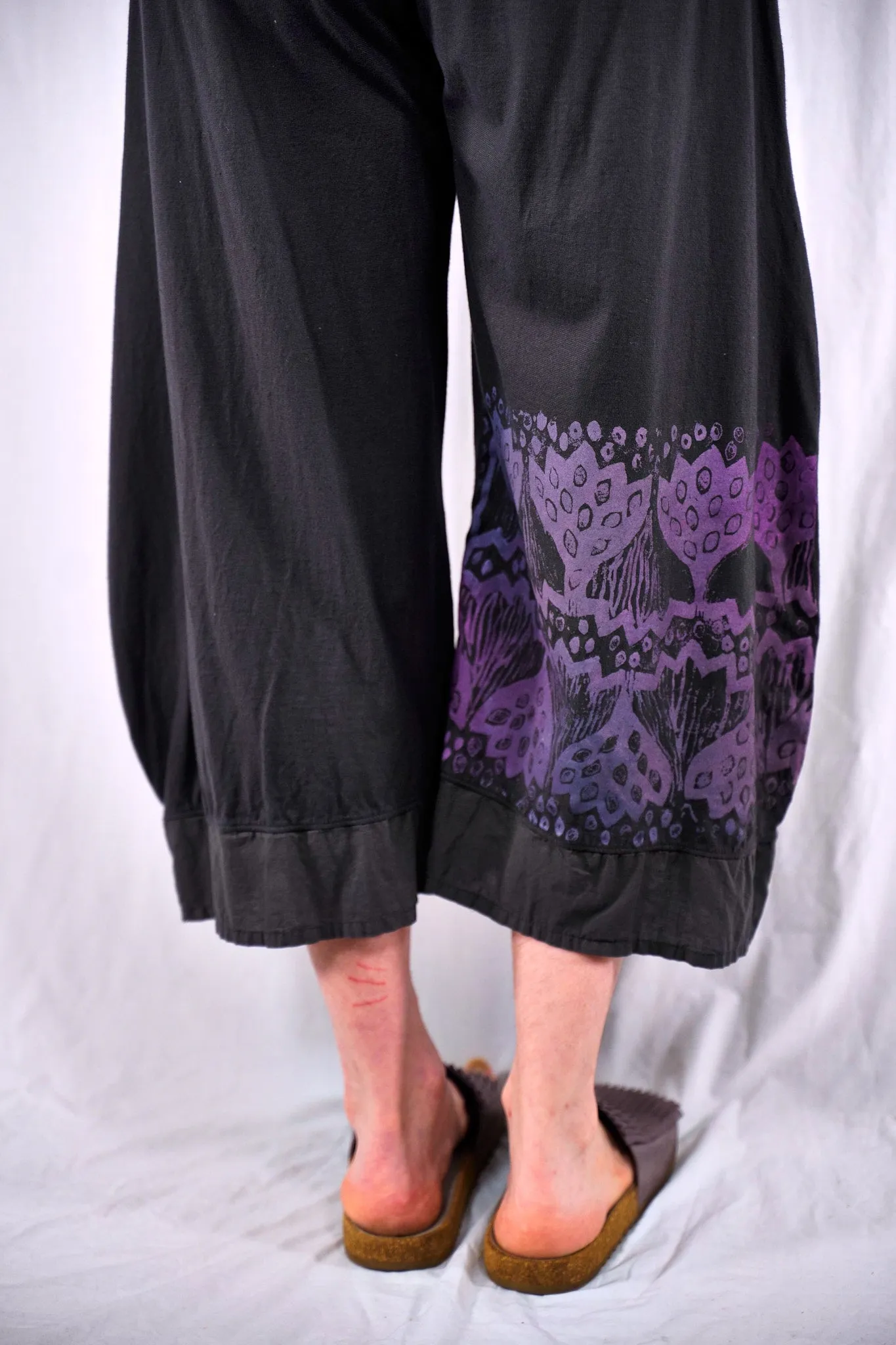 3288-2 Crop Pocket Nepenthe Pant Carbon-P