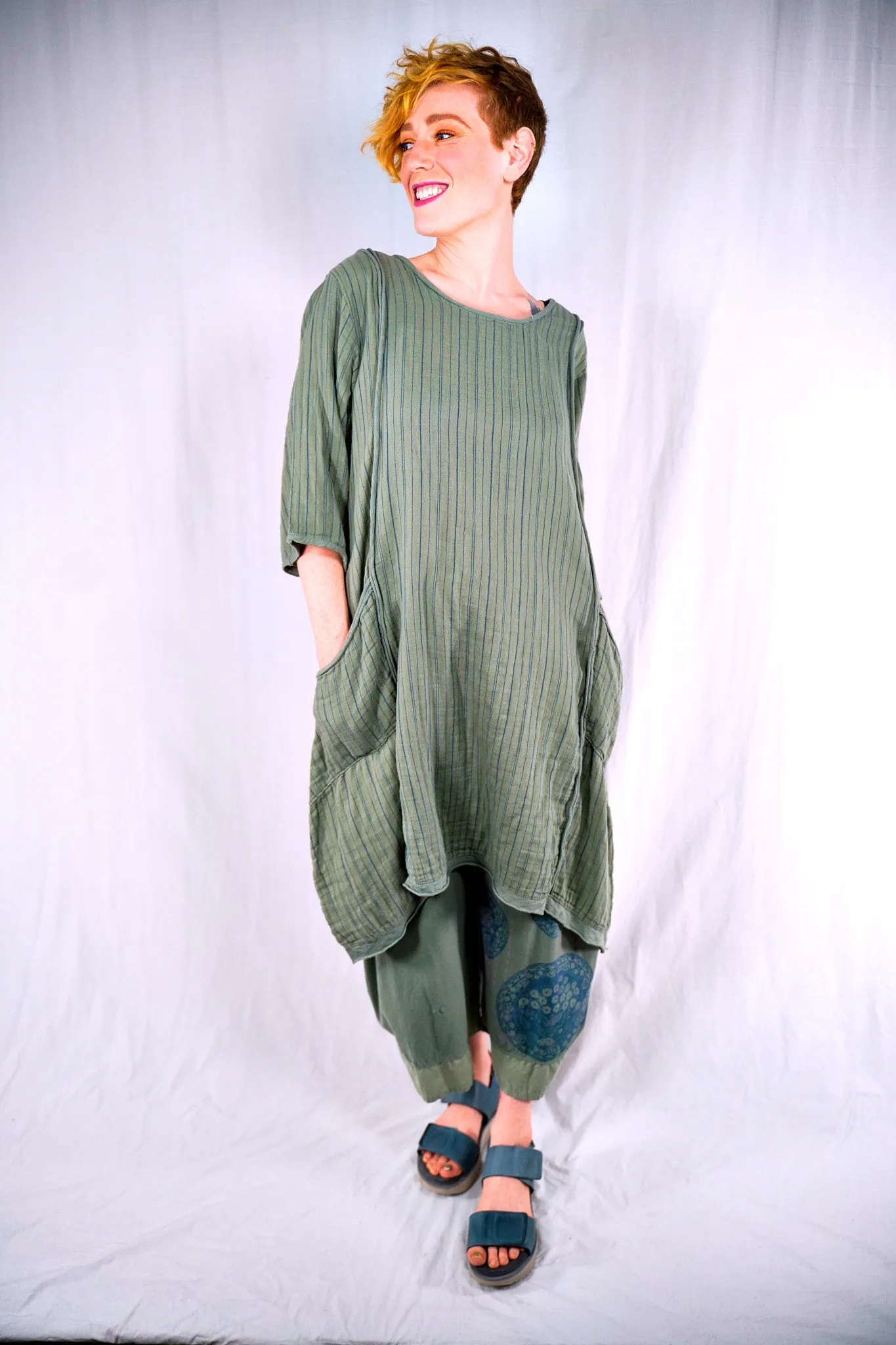 3288-2 Crop Pocket Nepenthe Pant Olive Leaf-P