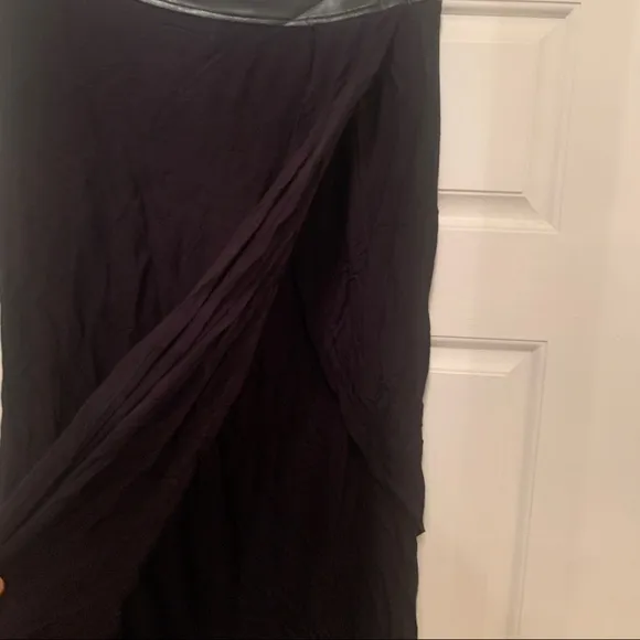6th &amp; Lane Black Leather Waistband Skirt