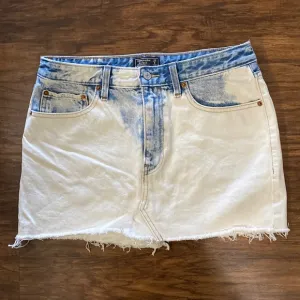 Abercrombie and Fitch Low Rose Micro Mini Skirt