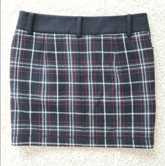 April, May Wilma Plaid Mini Skirt Size Medium