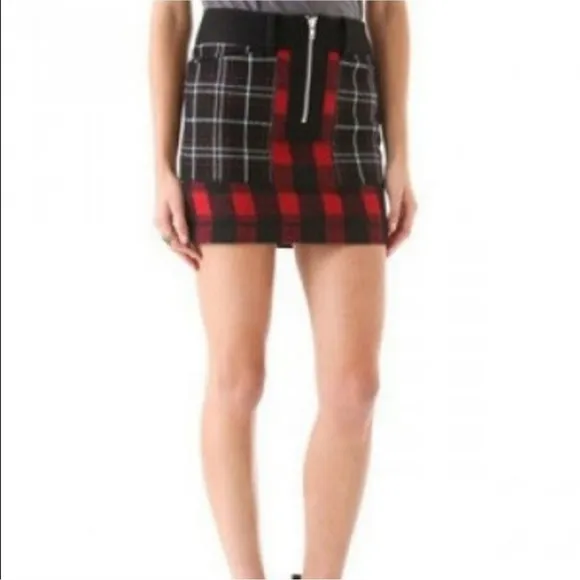 April, May Wilma Plaid Mini Skirt Size Medium