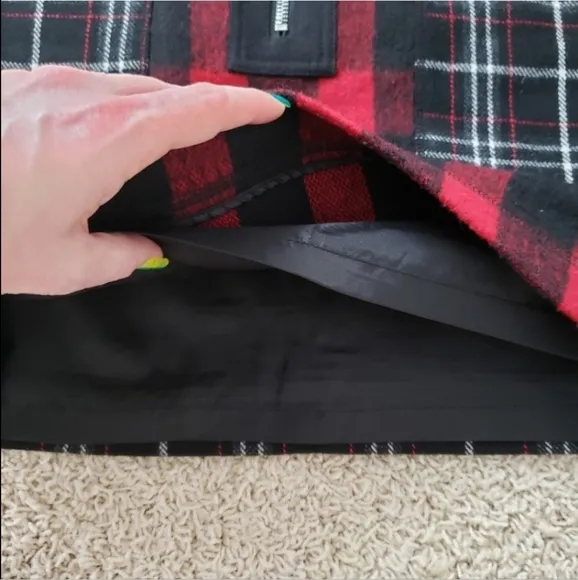 April, May Wilma Plaid Mini Skirt Size Medium
