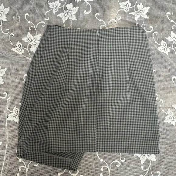 Aritzia Babaton Jethro Faux Wrap Mini Skirt Sz 00
