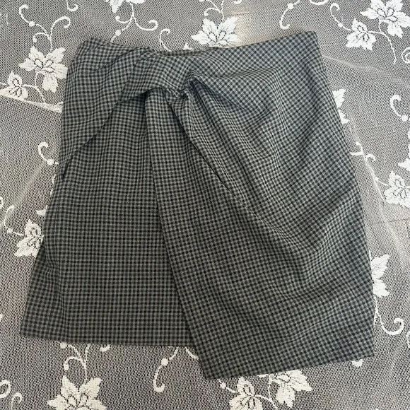 Aritzia Babaton Jethro Faux Wrap Mini Skirt Sz 00