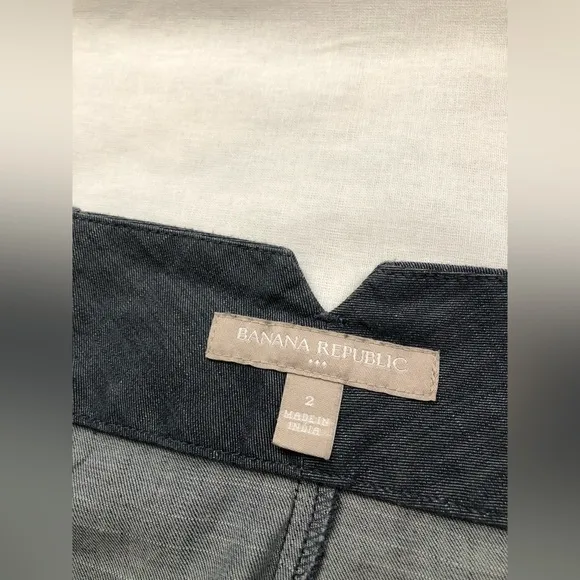 Banana Republic Grey Mini Skirt with Brown Buttons