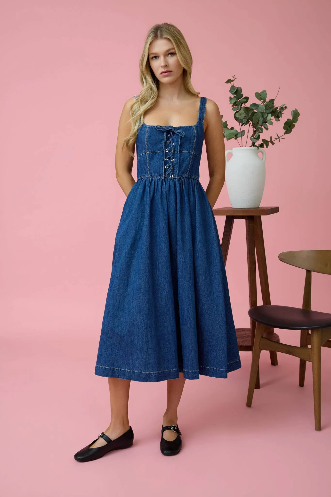 Blu Pepper Lace Up Sleeveless Denim Midi Dress B5SD1017