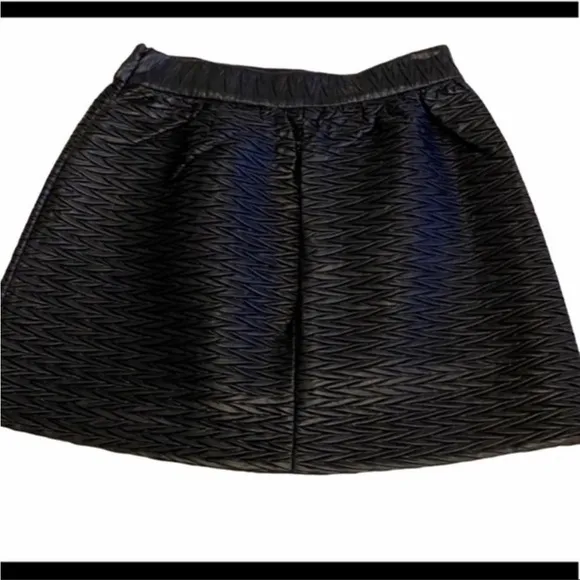 BR Banana Republic Pleather Mini Skirt NWT, size 0