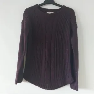 Cabin fever knit sweater size S