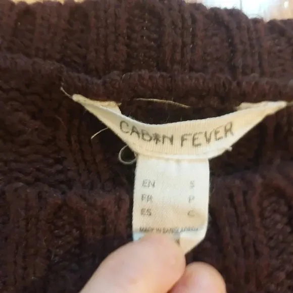 Cabin fever knit sweater size S