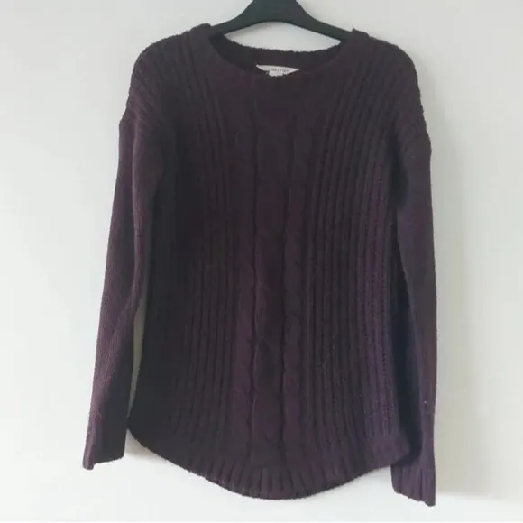 Cabin fever knit sweater size S