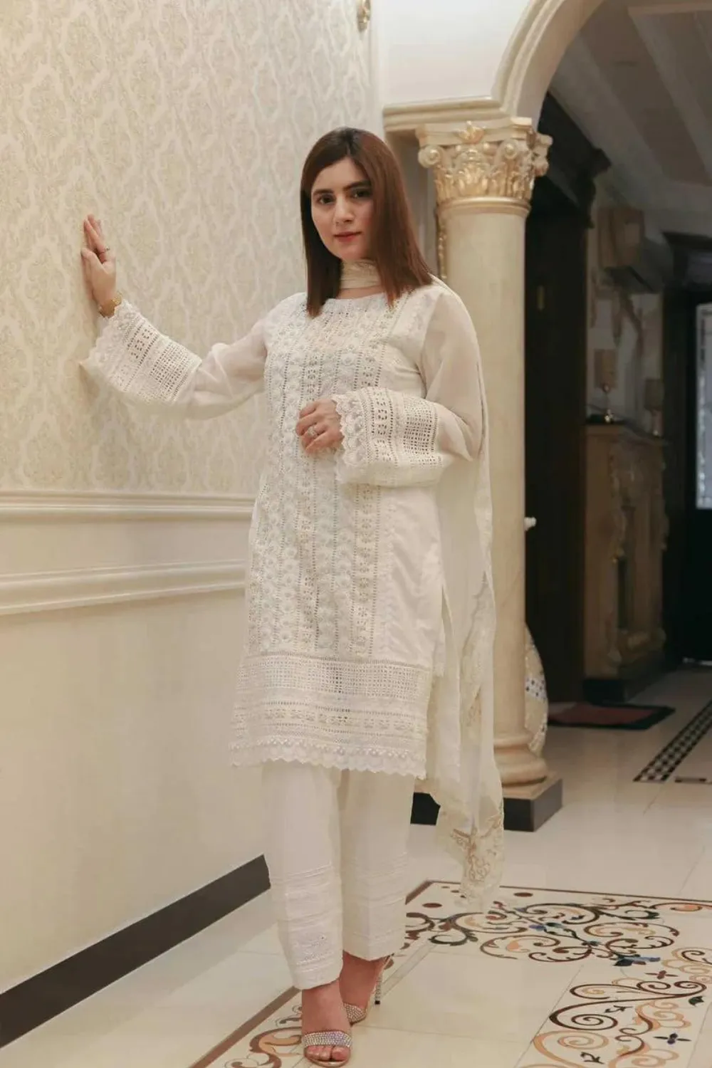 Chikenkari 3PC Lawn Embroidered q340