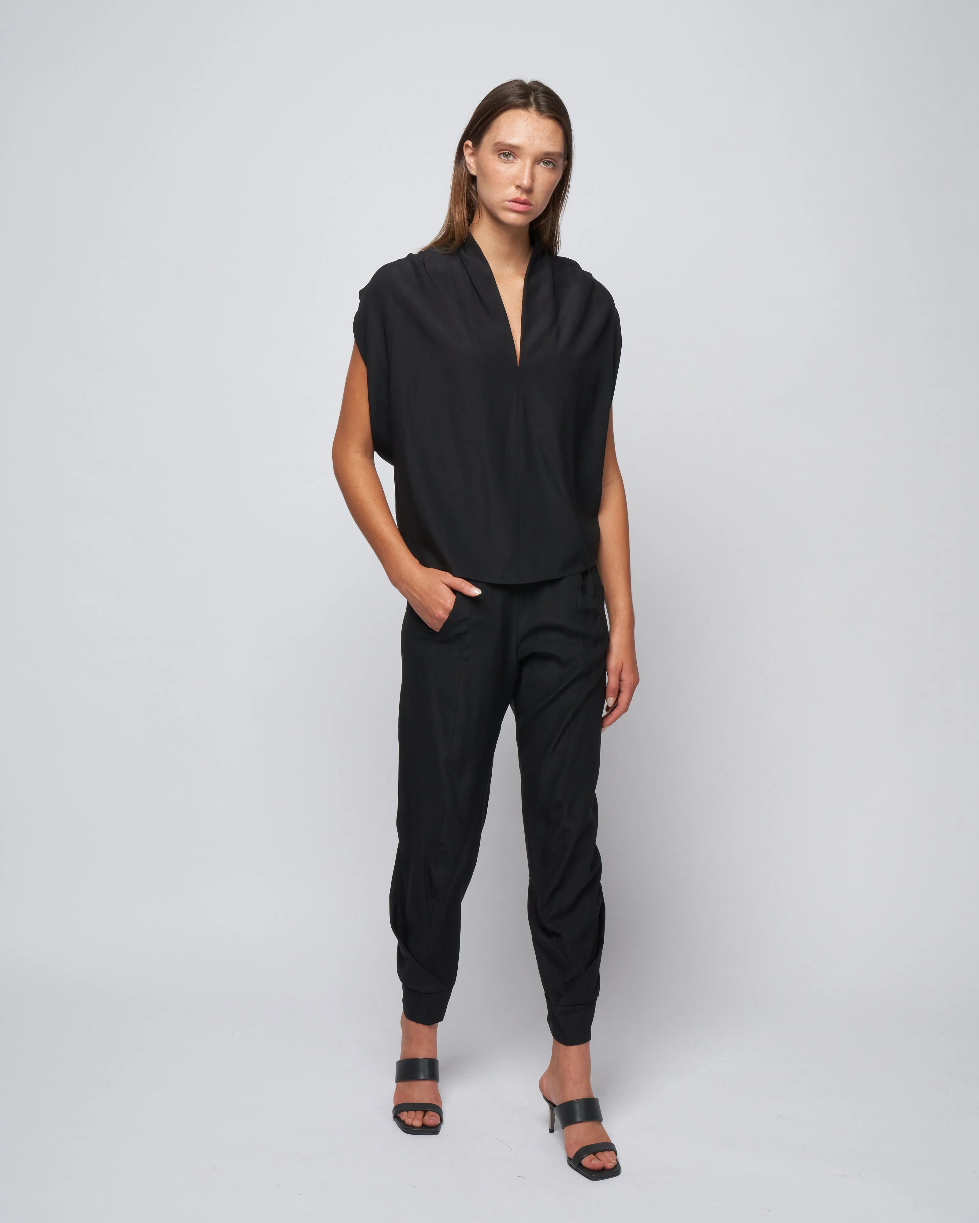 cuff akeo pant - black