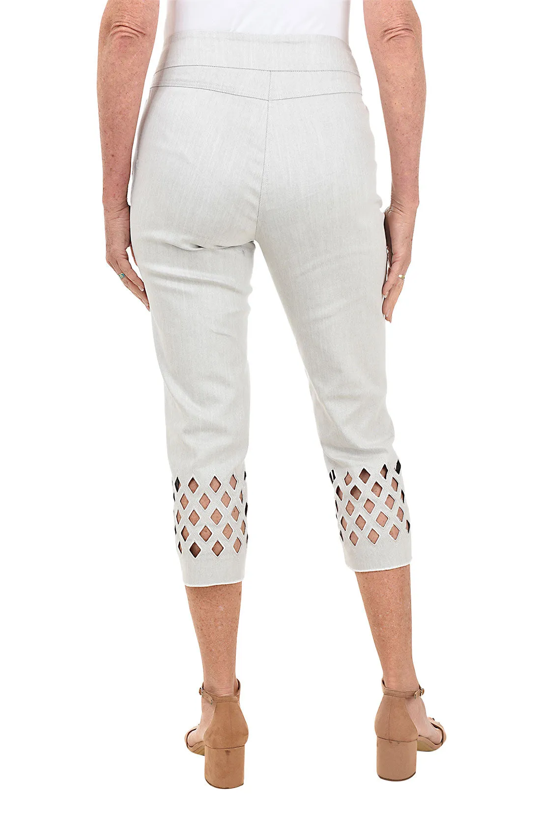 Diamond Lattice Hem Denim Capri Pant