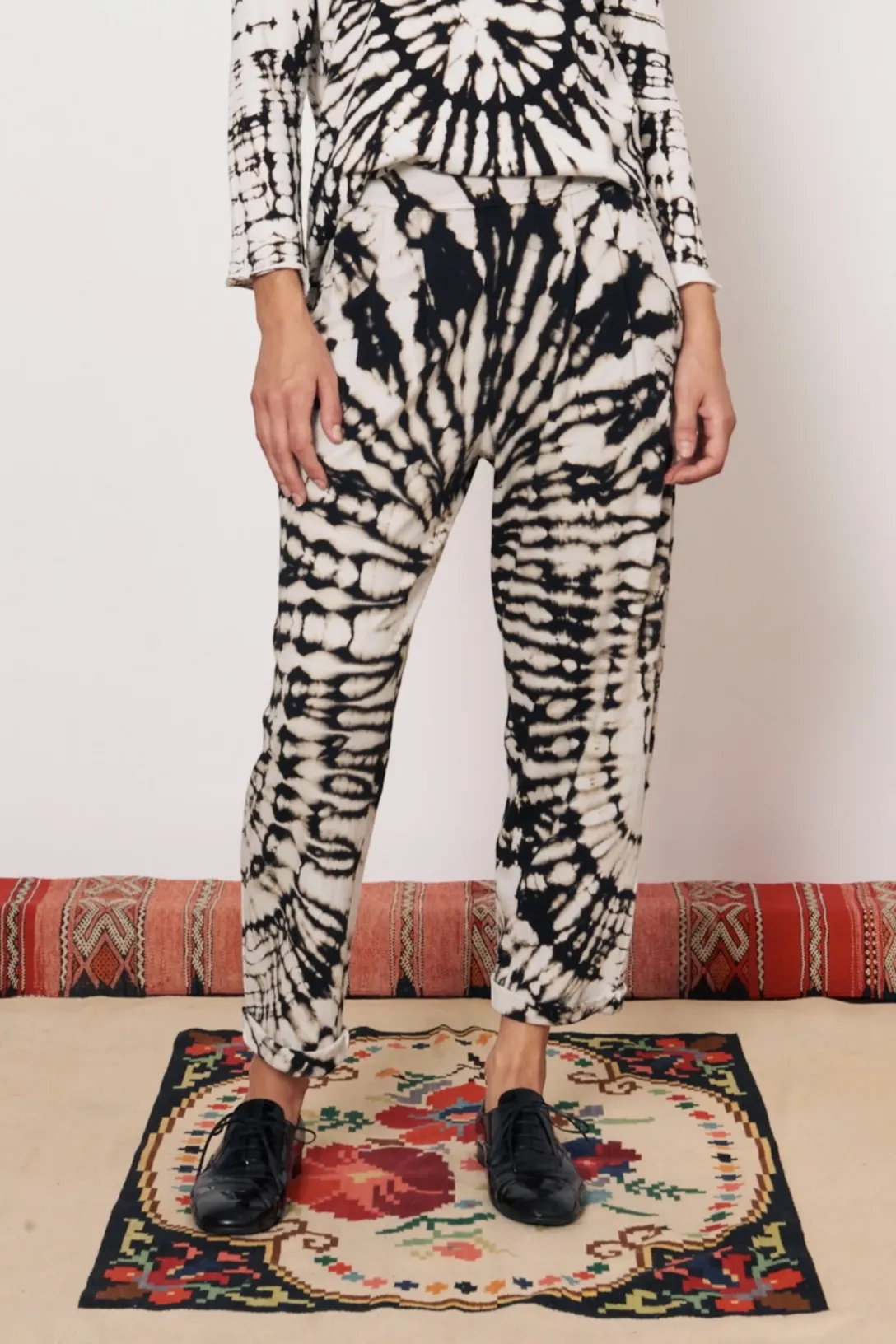 Easy Cuff Pant | Black/Dirty White