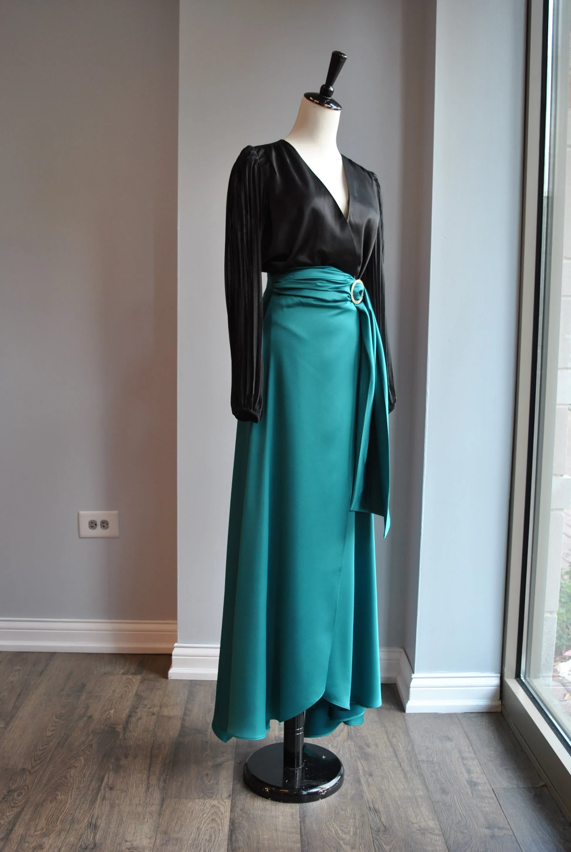 EMERALD GREEN MAXI WRAP SKIRT