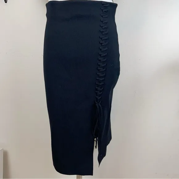 En Saison Calix Mini Knit  Skirt in Black