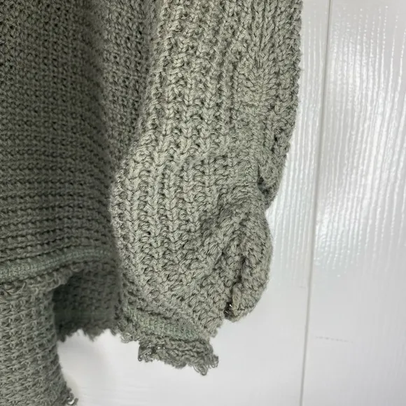 Free people green sweater 100% cotton size xs