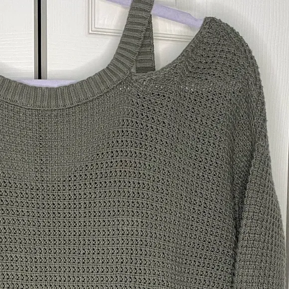 Free people green sweater 100% cotton size xs