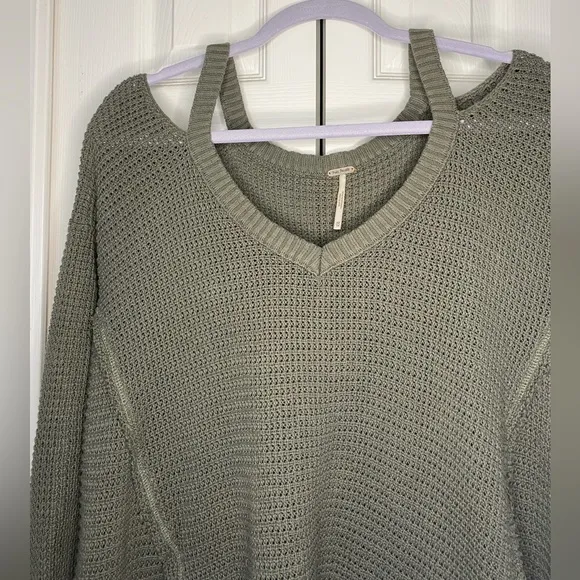 Free people green sweater 100% cotton size xs