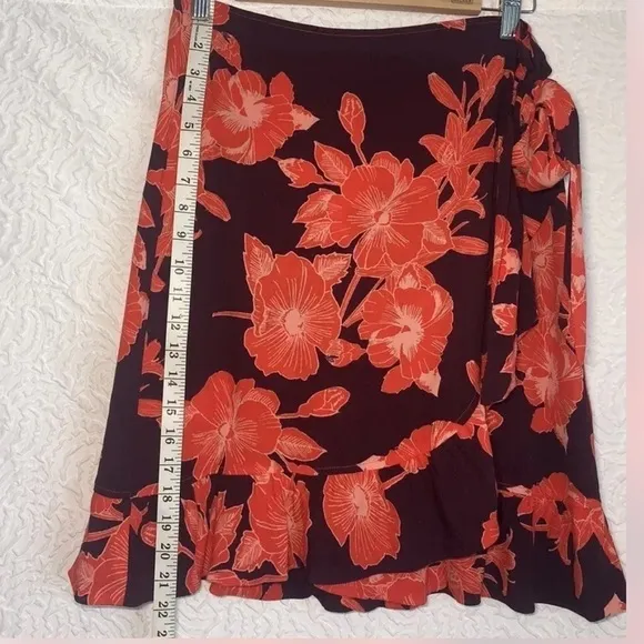 ICHI Japan Red Hawaiian Tropical Flowers Ruffle Edge Wrap Over Short Skirt Small