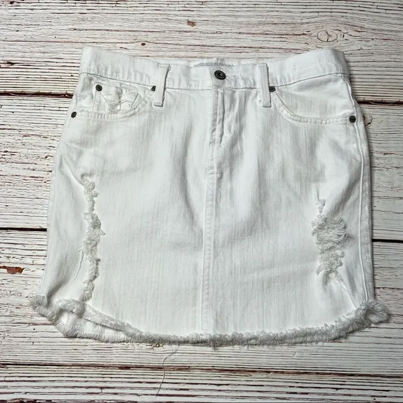 James Jeans Daisy Denim Mini Skirt in Opaque White Sz 27 Sz 4