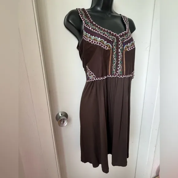 Laurie &amp; Joe Paris Brown Sleeveless Studded embroidered Dress Small