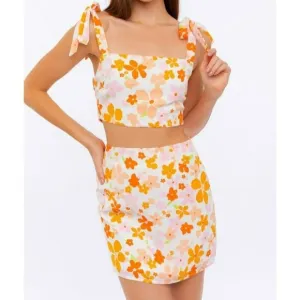 Le Lis Floral Crop Top and Mini Skirt Set Orange Yellow Size Large NWT