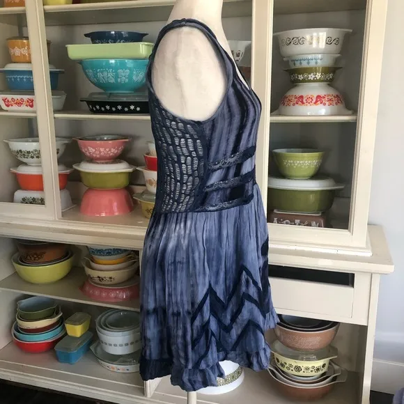Lulumari Tie Dye Lace Blue Tunic Dress - Size Small.