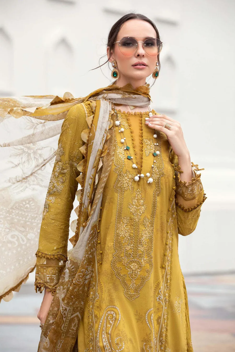 Maria.B | M.Prints Embroidered Lawn '23 | MPT-1805-A