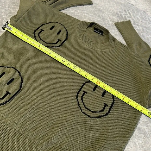 MIOU MUSE SMILE SWEATER - OLIVE-SIZE S