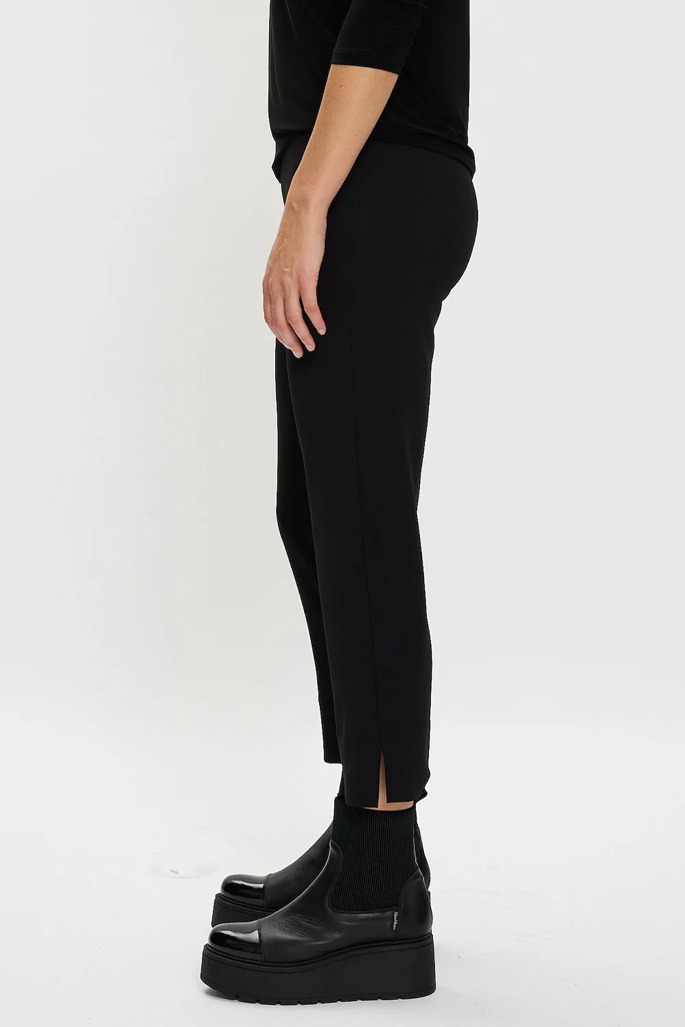 Nero Mimi Capri