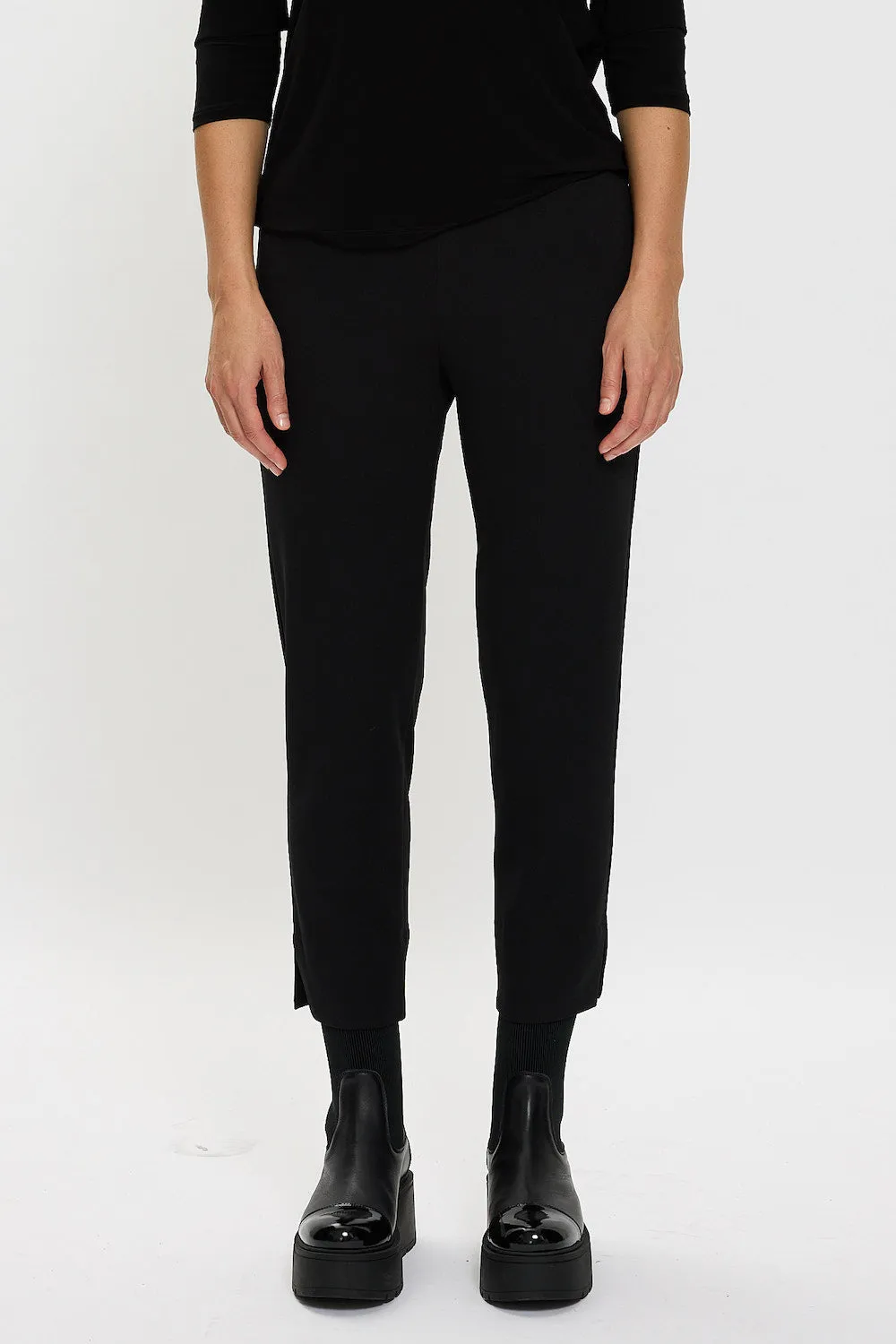 Nero Mimi Capri
