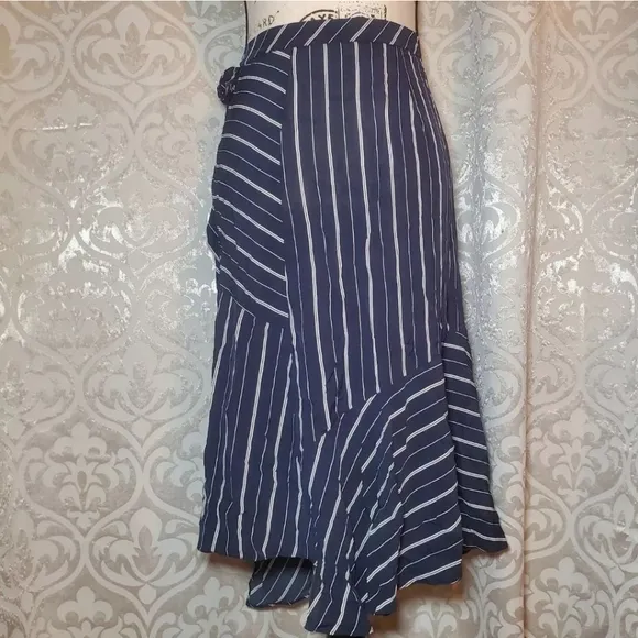 New Joie Lundyn Asymmetrical Stiped Midnight Navy Blue White Wrap Skirt Size 4