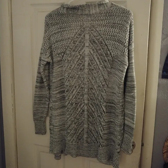 NWOT Leo &amp; Nicole Loose Knit Sweater