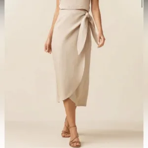 NWT VETTA Linen Wrap Mini Skirt in Stone
