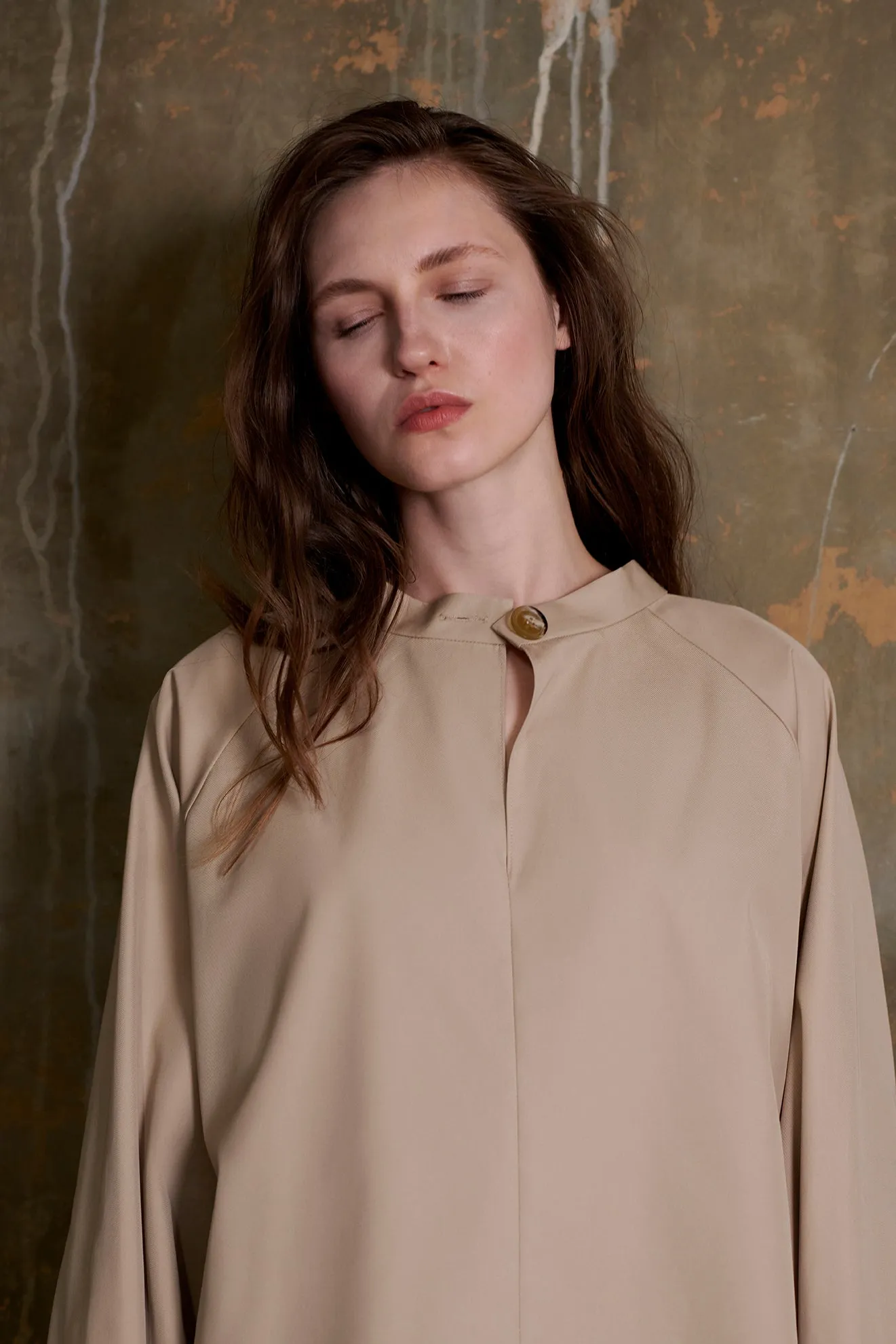 Painter's Shirt in Khaki Cotton Suiting