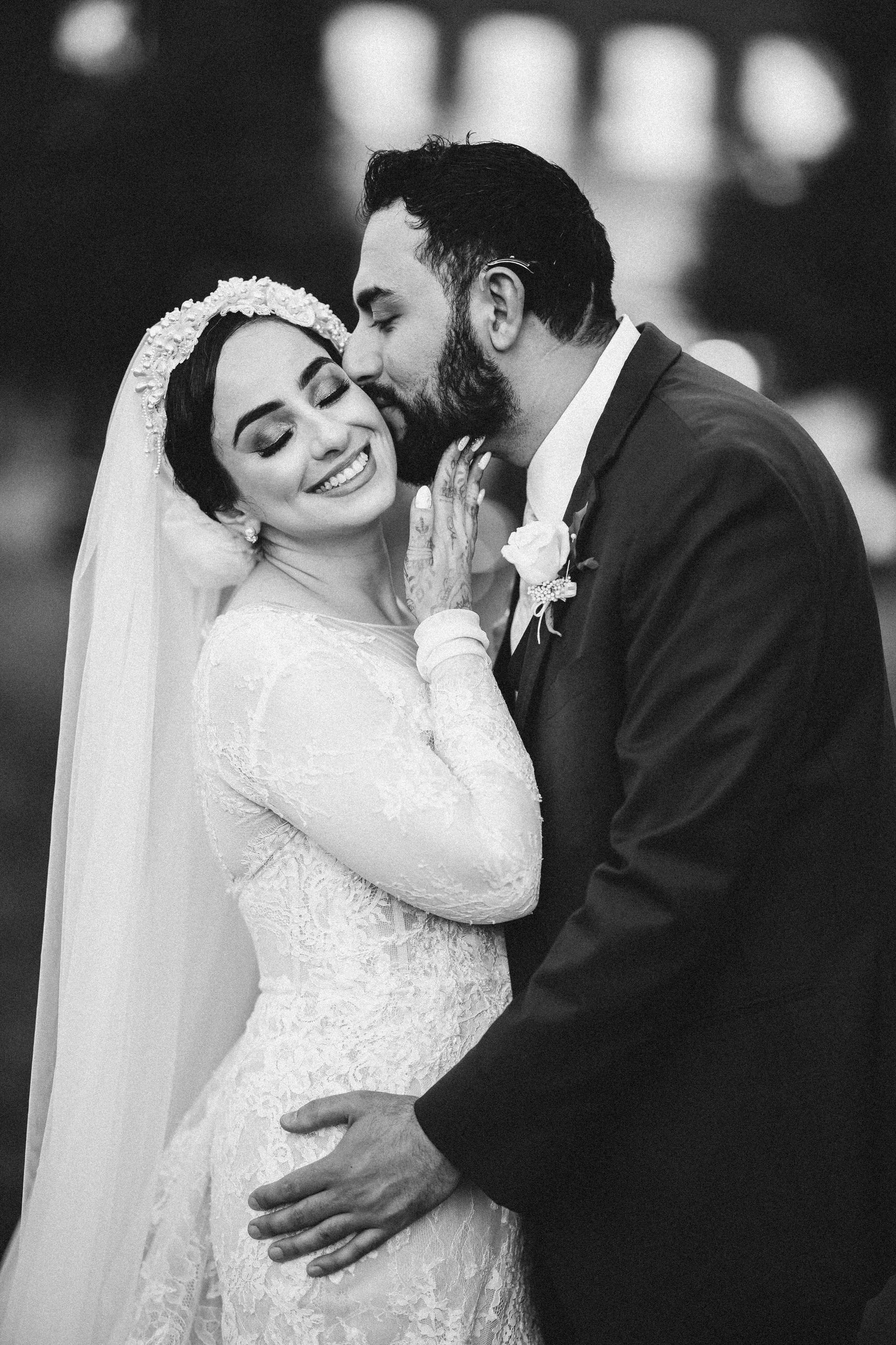 Pearl and Lace Headband Bridal Veil: Turban Headpiece