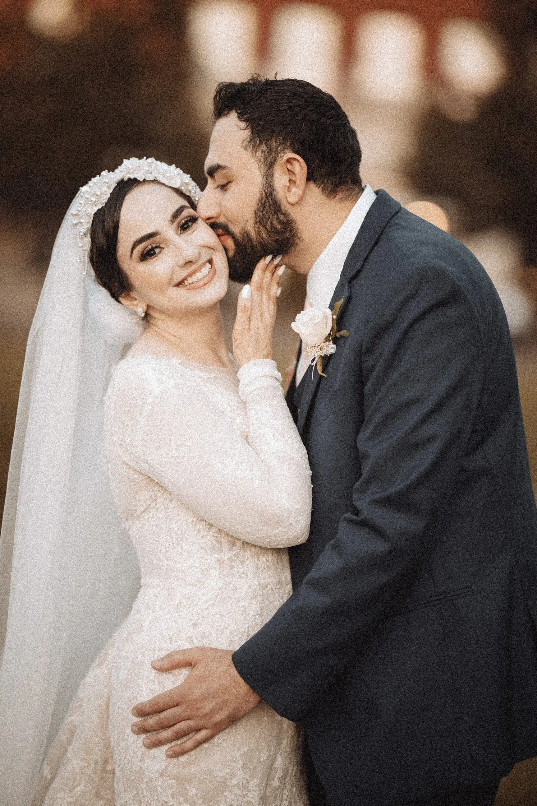 Pearl and Lace Headband Bridal Veil: Turban Headpiece