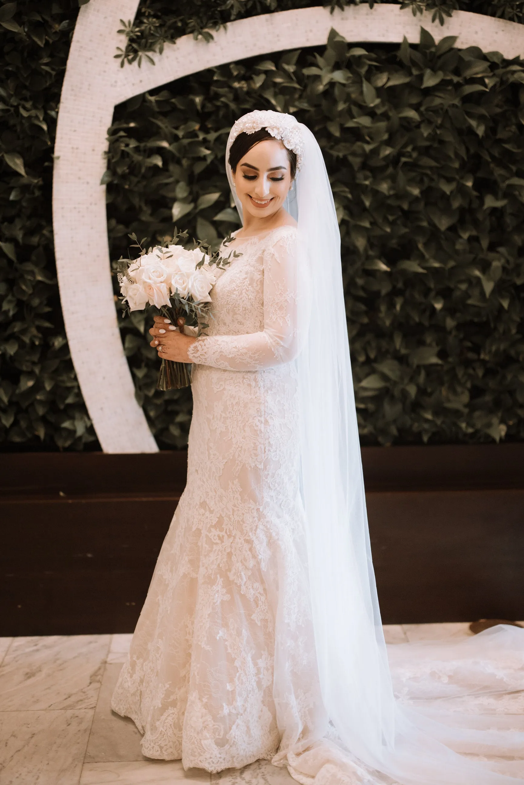 Pearl and Lace Headband Bridal Veil: Turban Headpiece