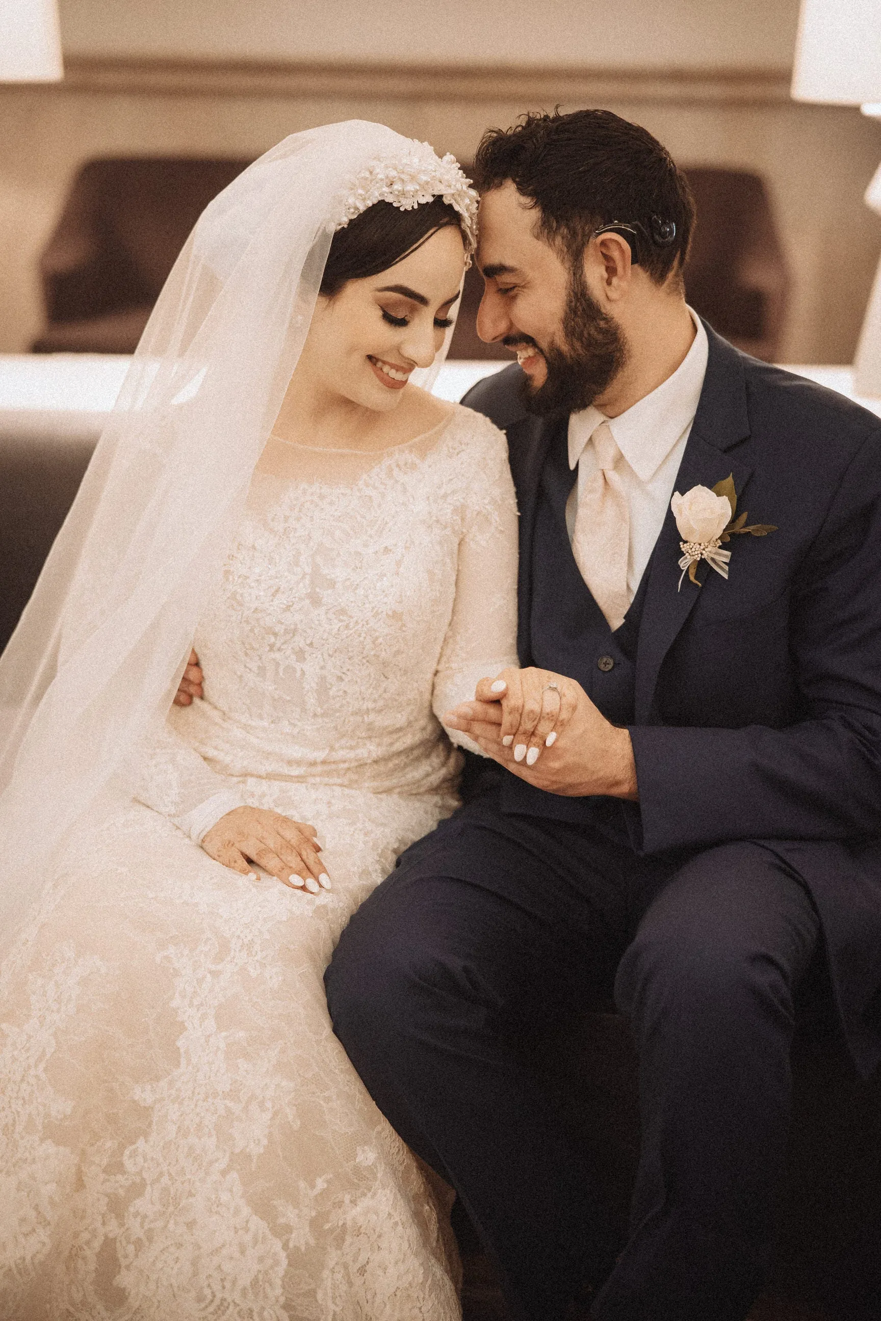 Pearl and Lace Headband Bridal Veil: Turban Headpiece