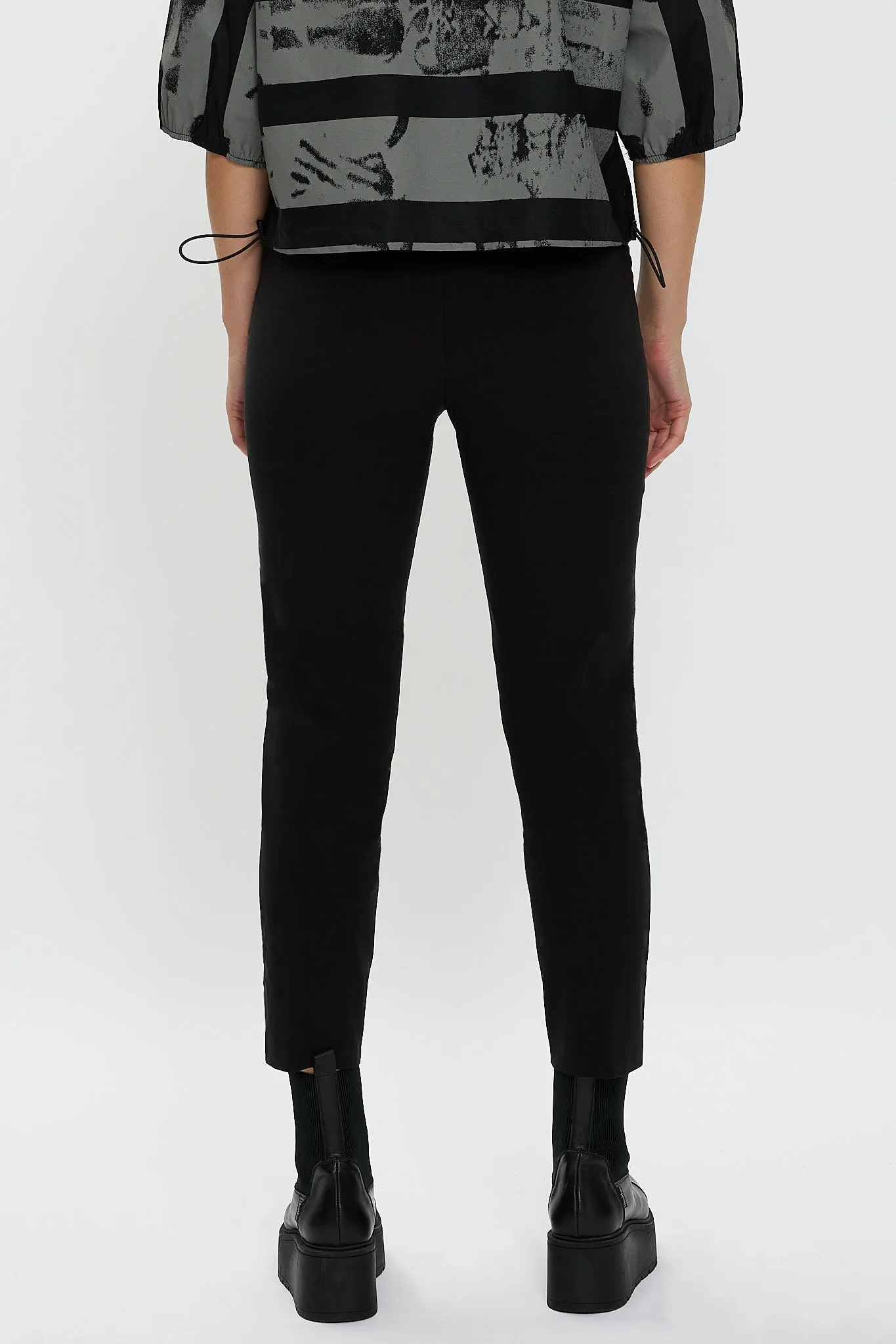 Pippa Capri