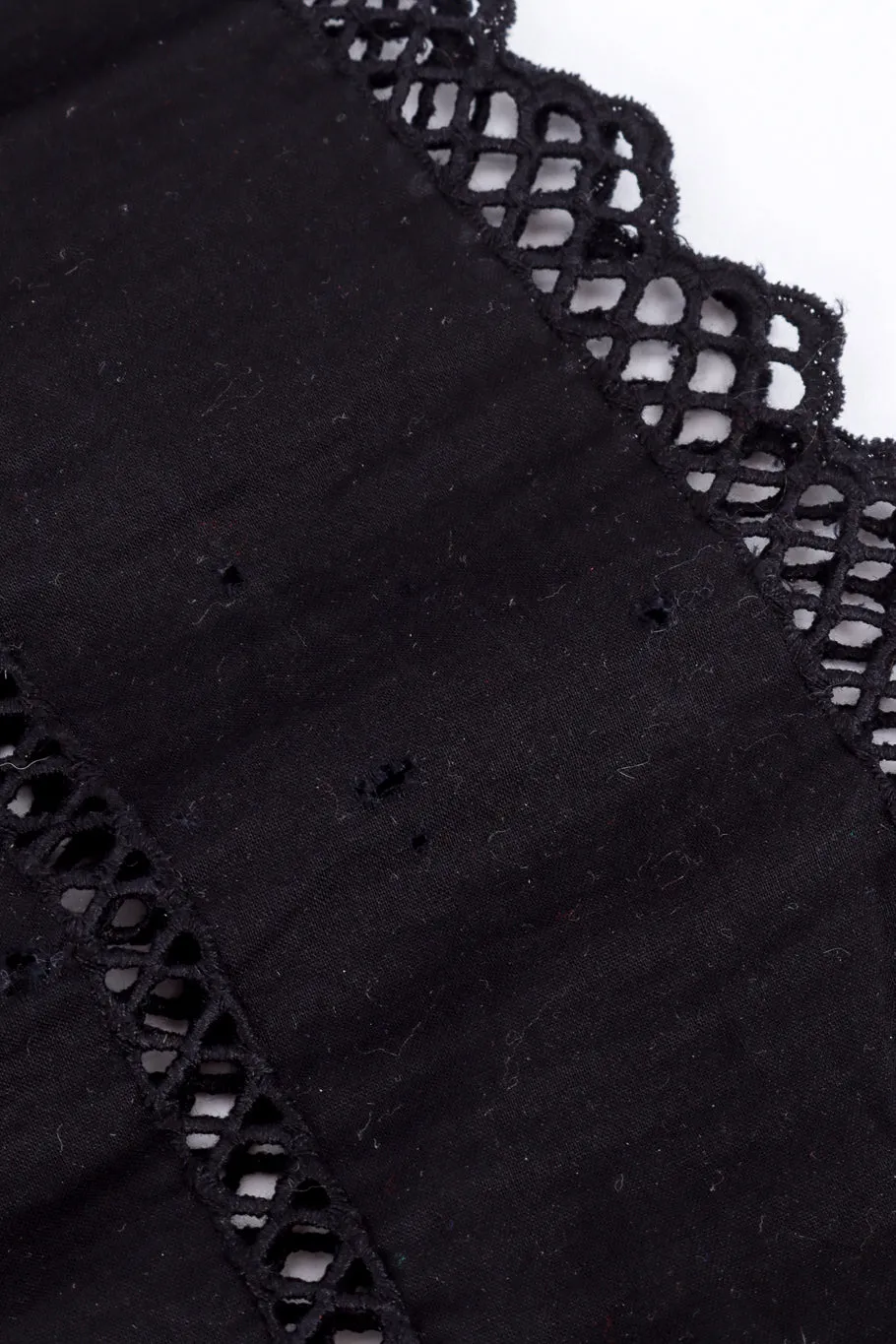 Plissé Bell Bottom Capri Pants