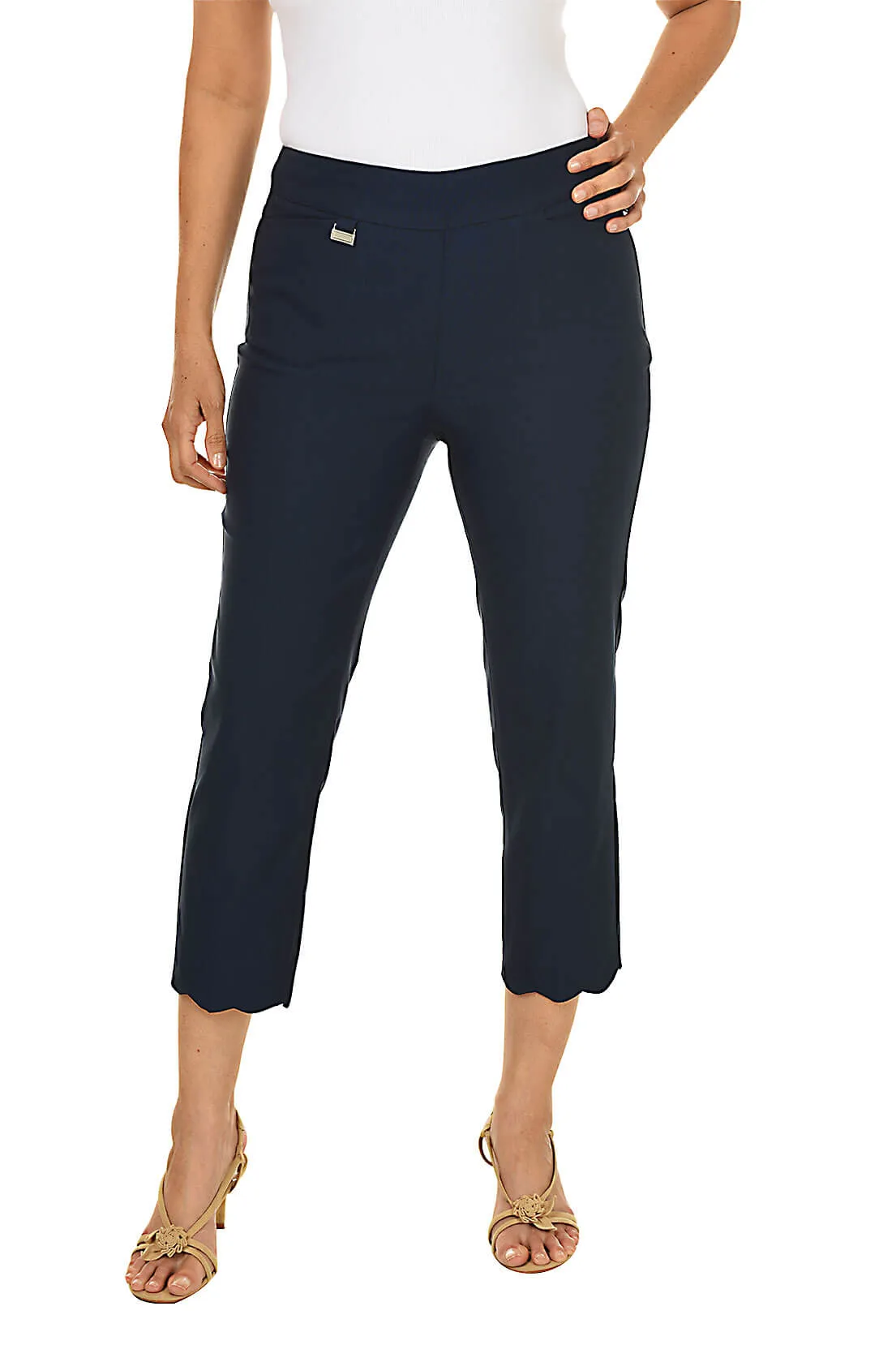 Pull-On Scalloped Capri Pant