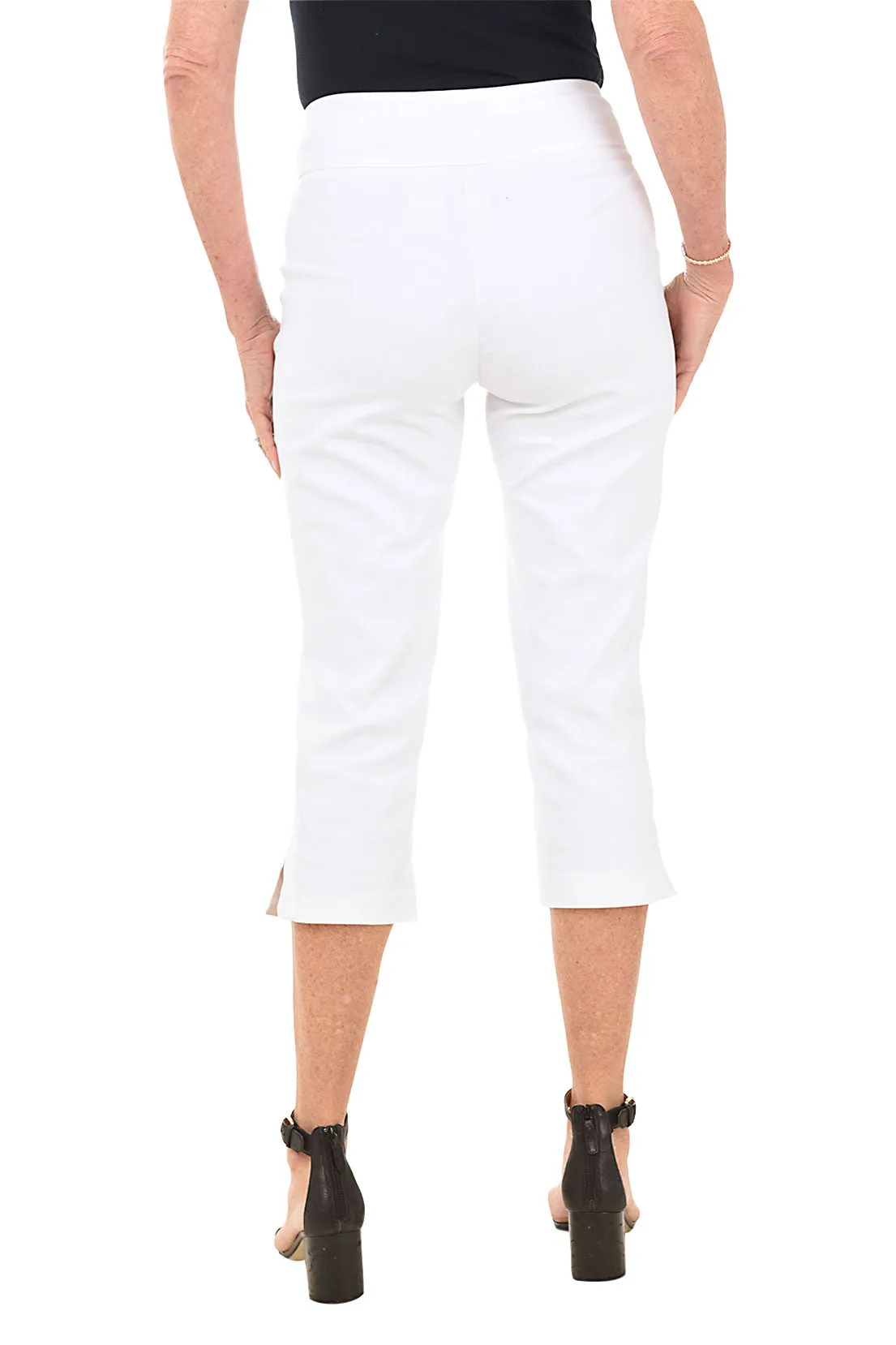 Pull-On Studded Lattice Hem Capri Pant