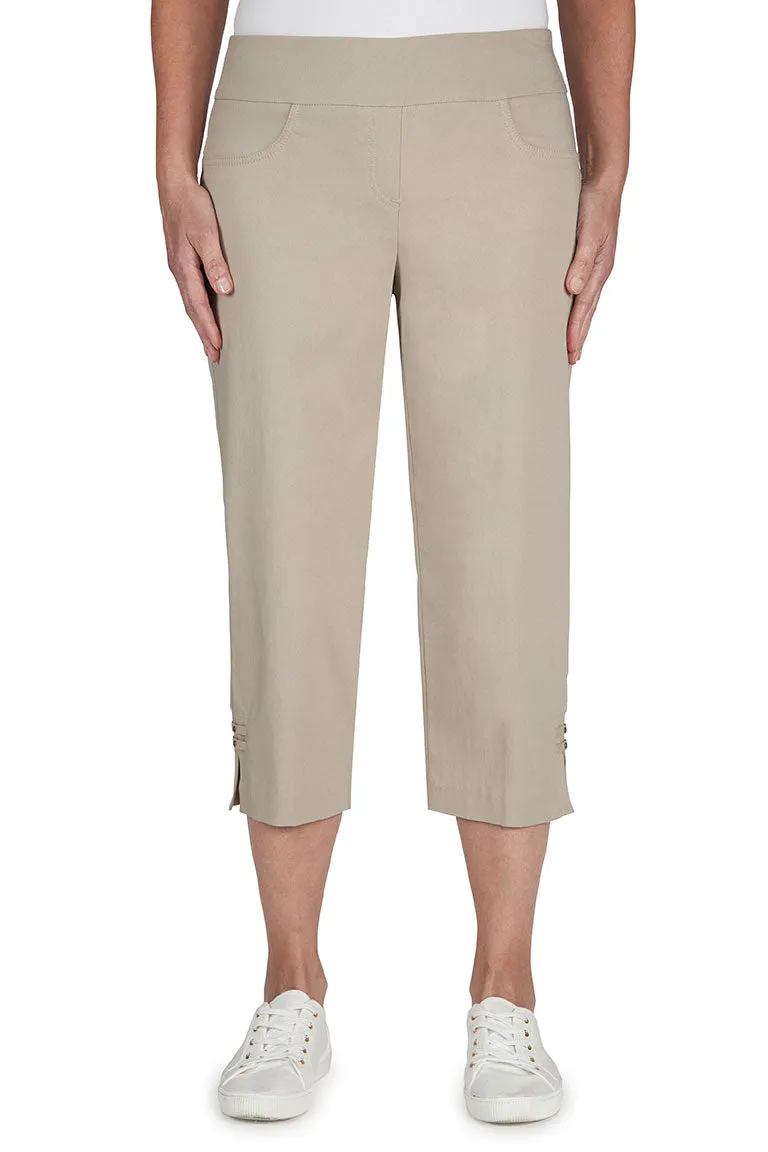 Pull-On Studded Lattice Hem Capri Pant