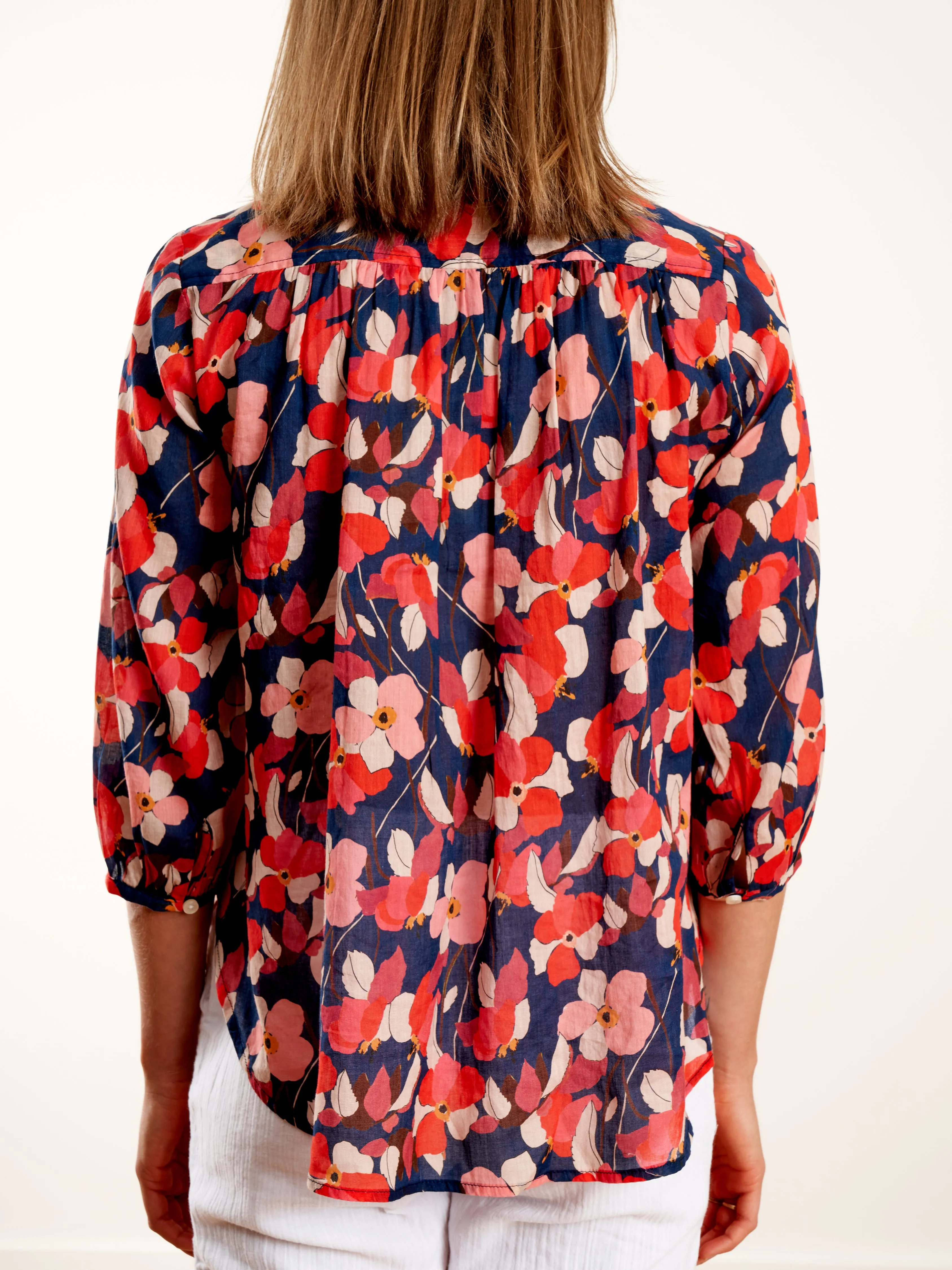 sara henley shirt - navy floral